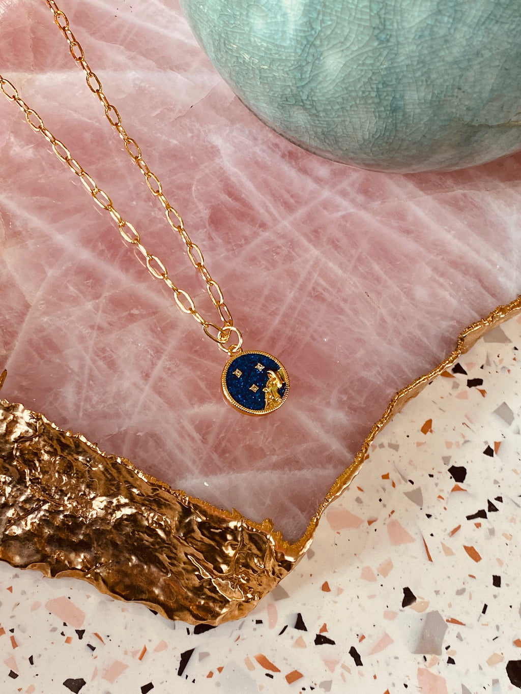 New York Zodiac Necklace - Aquarius